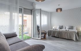 Tuguest Santa Paula III Apartment